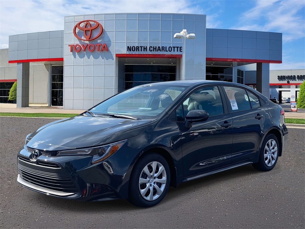 2026 Toyota Corolla LE photo 3