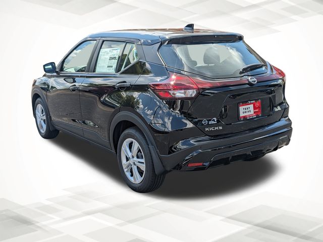 2025 Nissan Kicks Play S photo 2