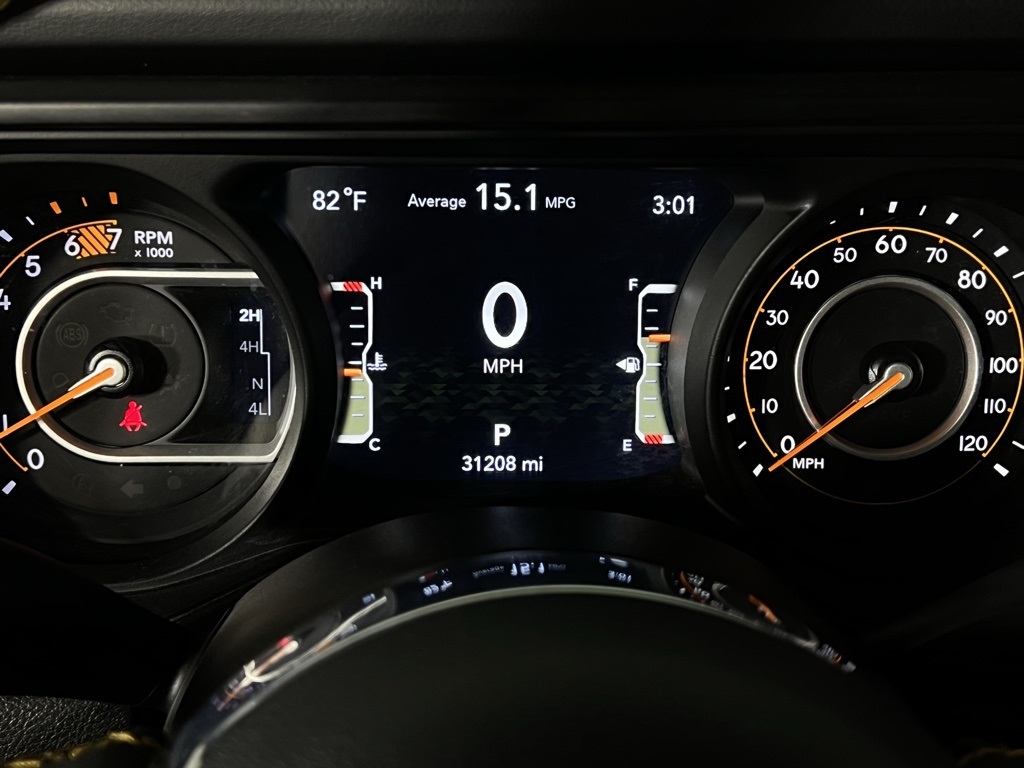 2024 Jeep Wrangler Sahara photo 12