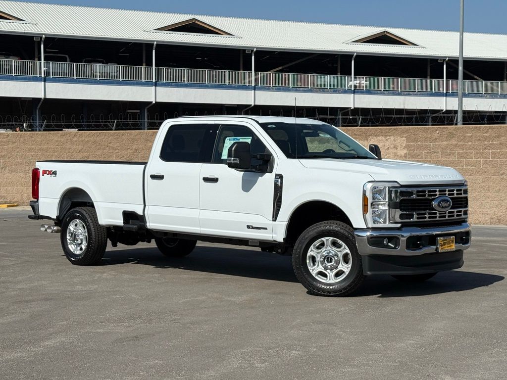 2026 Ford F-350 Super Duty XLT's photo