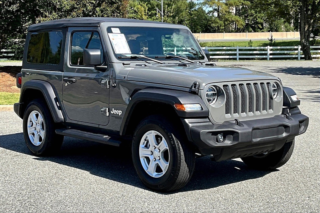 2020 Jeep Wrangler Sport S photo 2