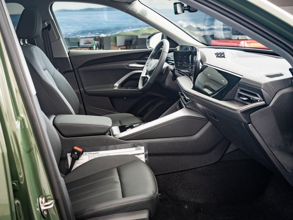 2025 Audi Q5 2.0T Premium Plus photo 17