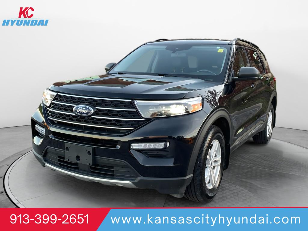 2022 Ford Explorer XLT's photo
