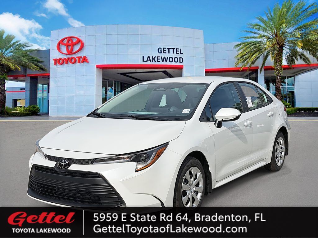 2026 Toyota Corolla LE's photo