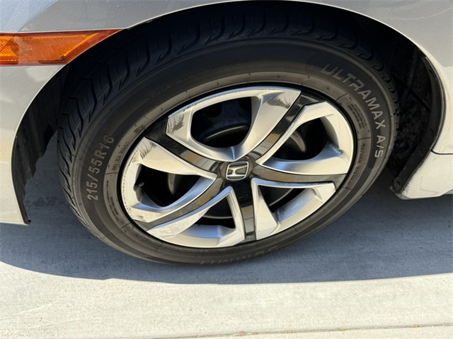 2018 Honda Civic LX photo 2