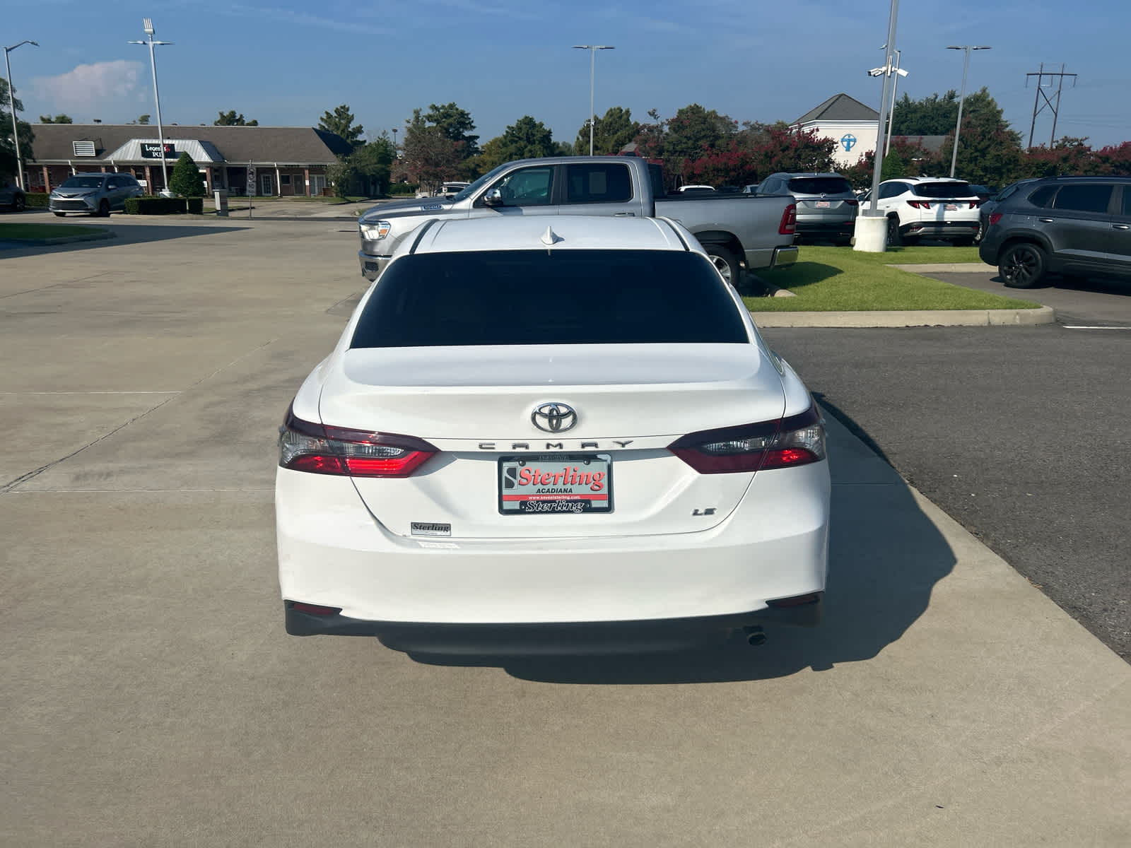 2023 Toyota Camry LE photo 3