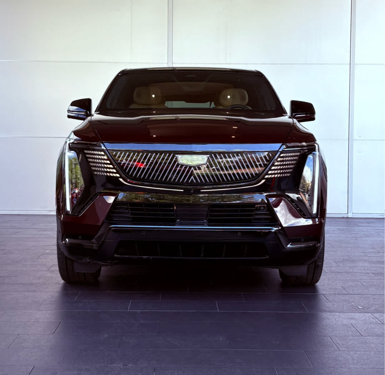 2025 Cadillac Escalade IQ Sport photo 2
