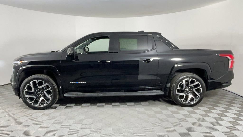 2025 Chevrolet Silverado EV RST photo 7