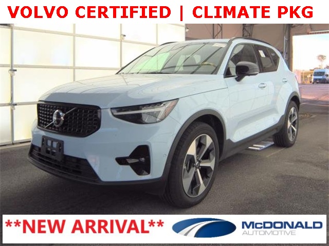2025 Volvo XC40 Plus