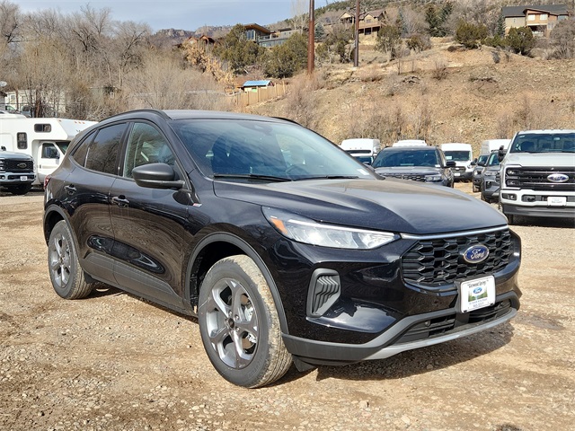 2026 Ford Escape ST-Line's photo