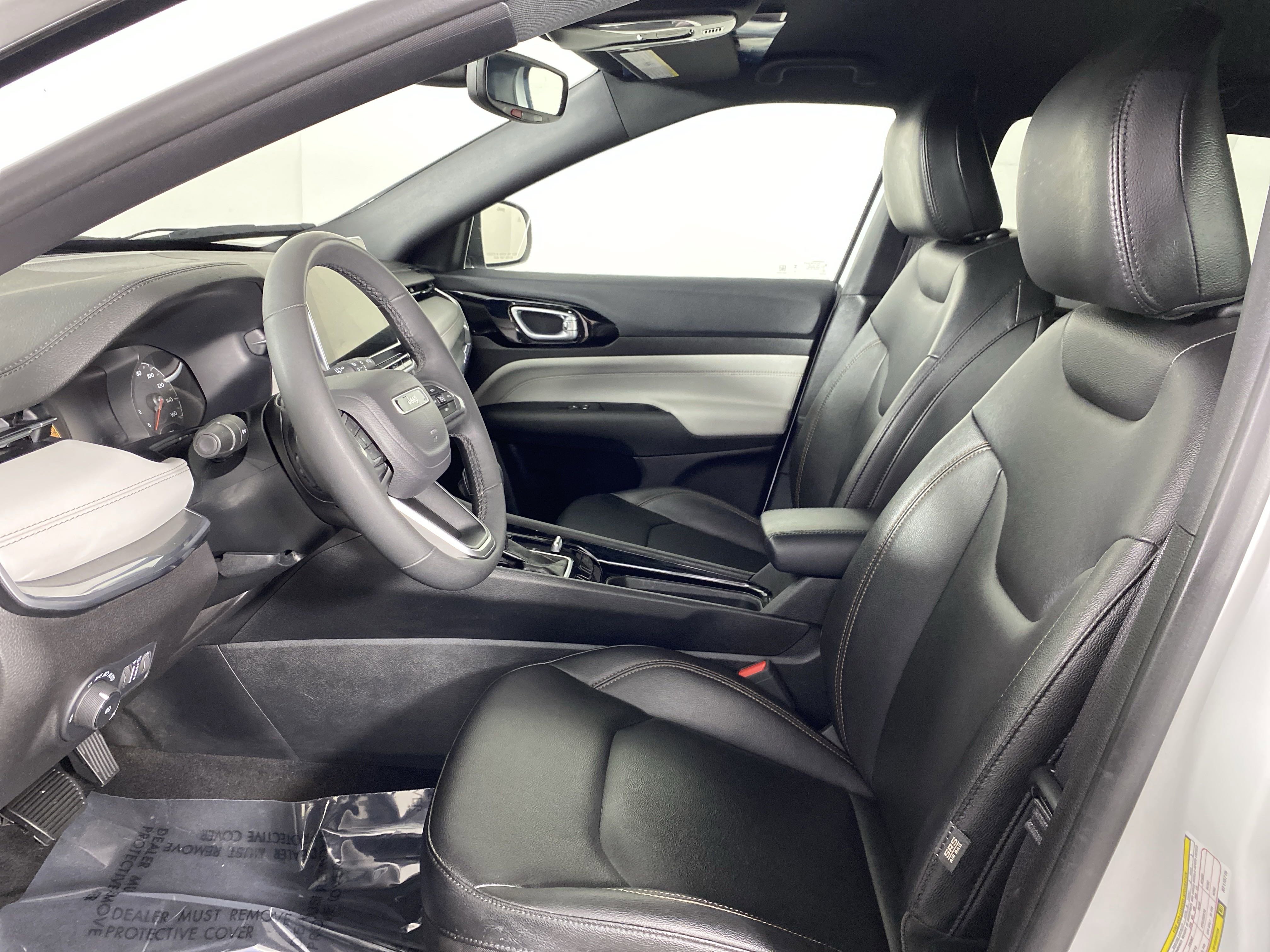 2024 Jeep Compass Limited photo 2