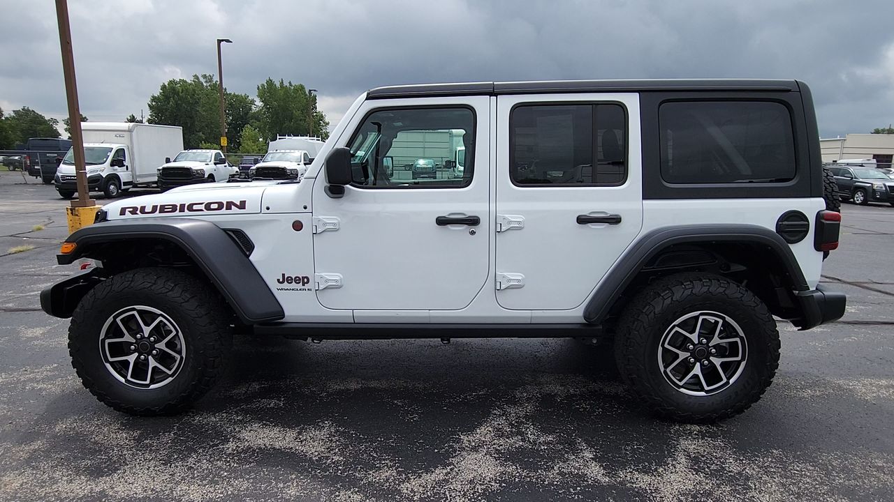 2024 Jeep Wrangler Rubicon photo 4