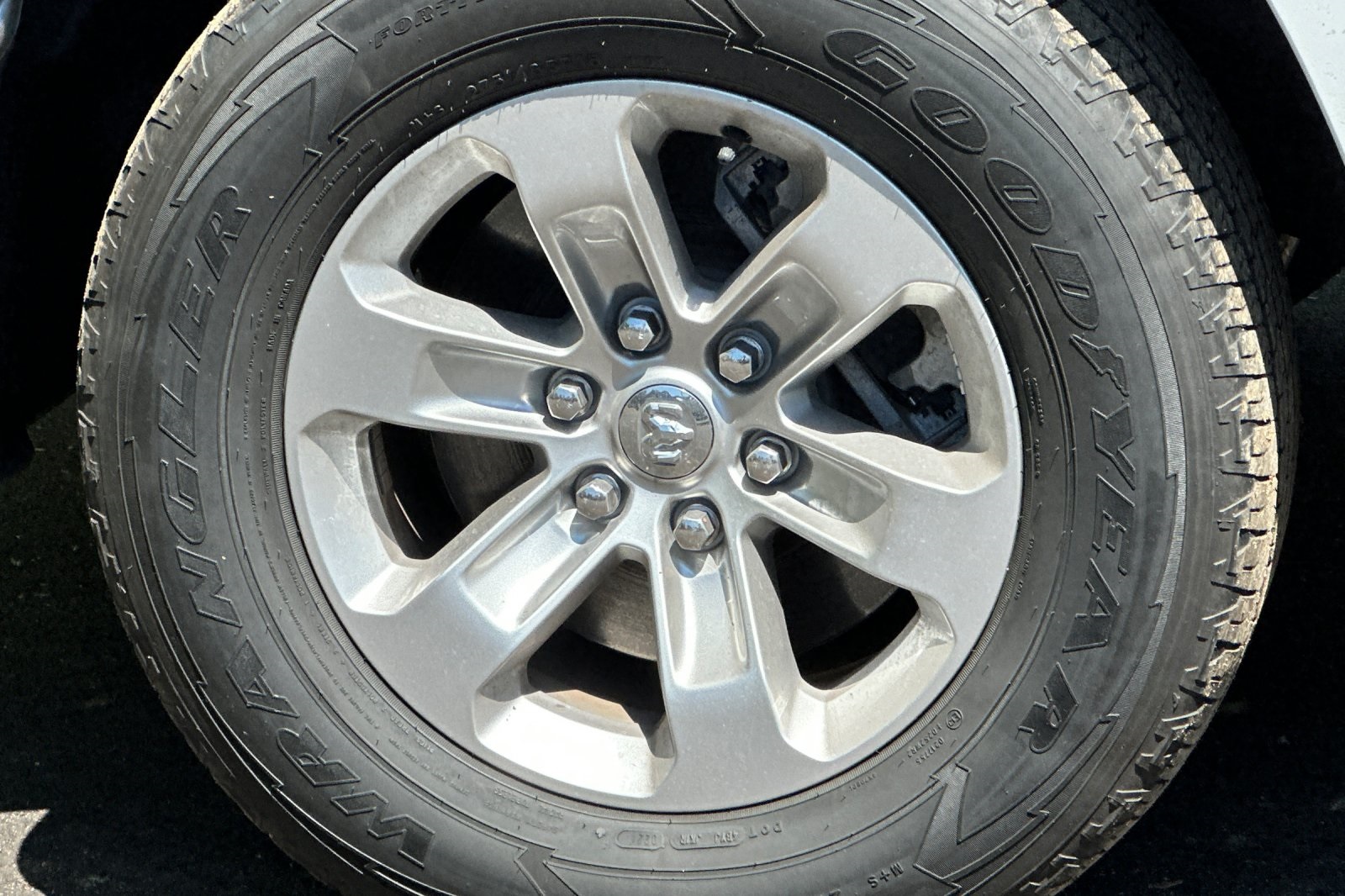 2021 Ram 1500 Laramie photo 32