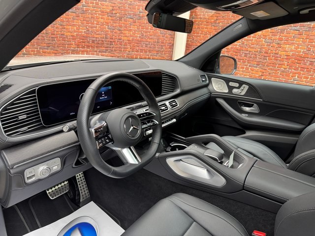 2025 Mercedes Benz GLS 450 4MATIC photo 11