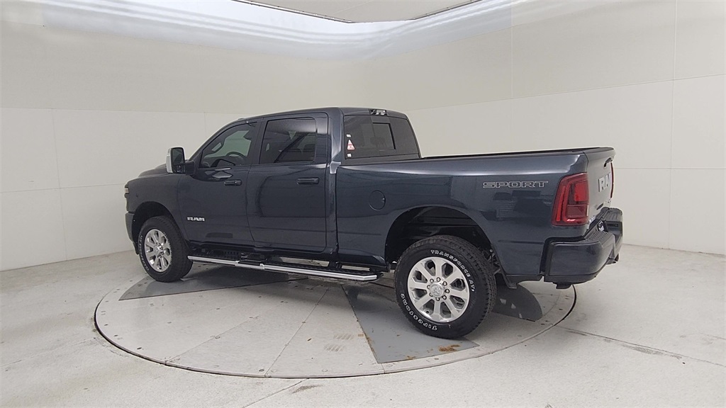 2025 Ram 2500 Laramie photo 10