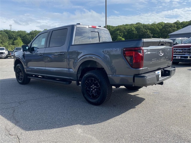 2025 Ford F-150 XLT photo 4