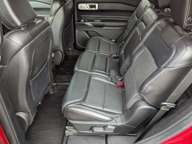 2020 Ford Explorer ST photo 10