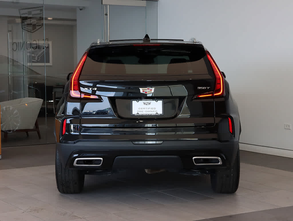 2024 Cadillac XT4 Premium Luxury photo 3