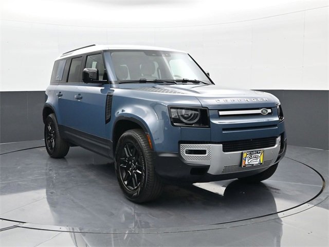2024 Land Rover Defender 110 S photo 2