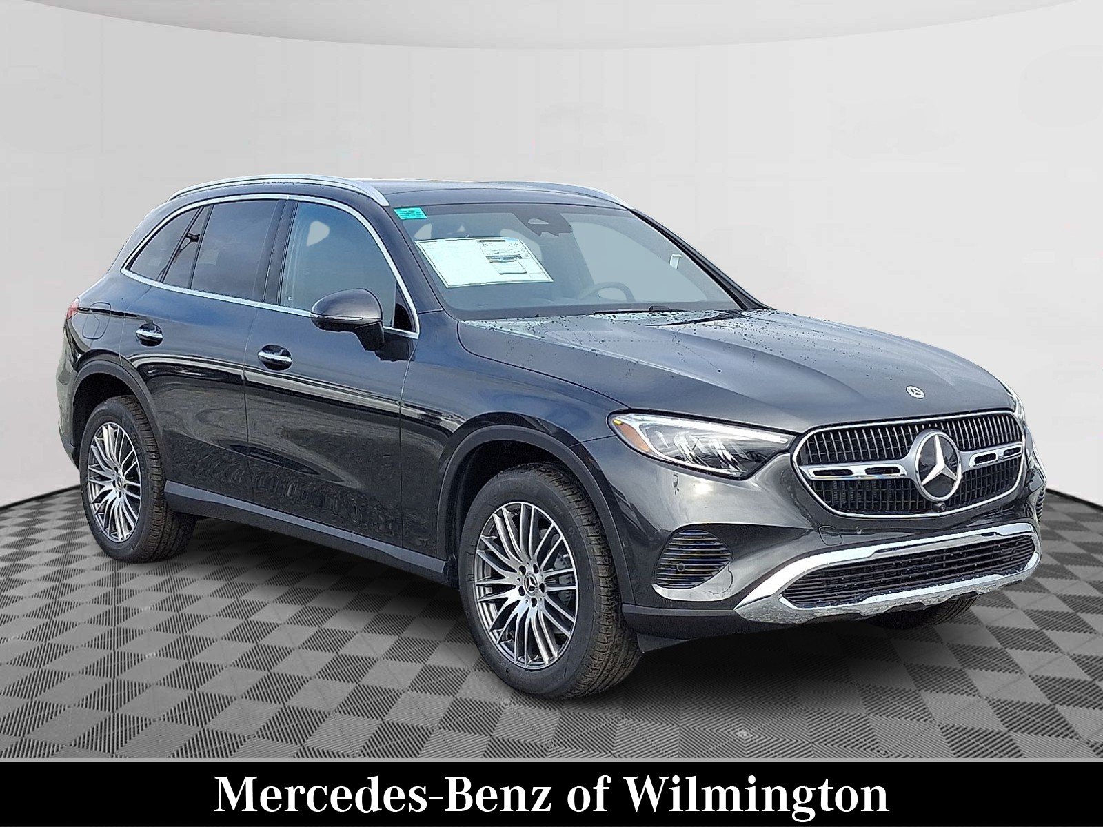 2026 Mercedes-Benz GLC Base's photo