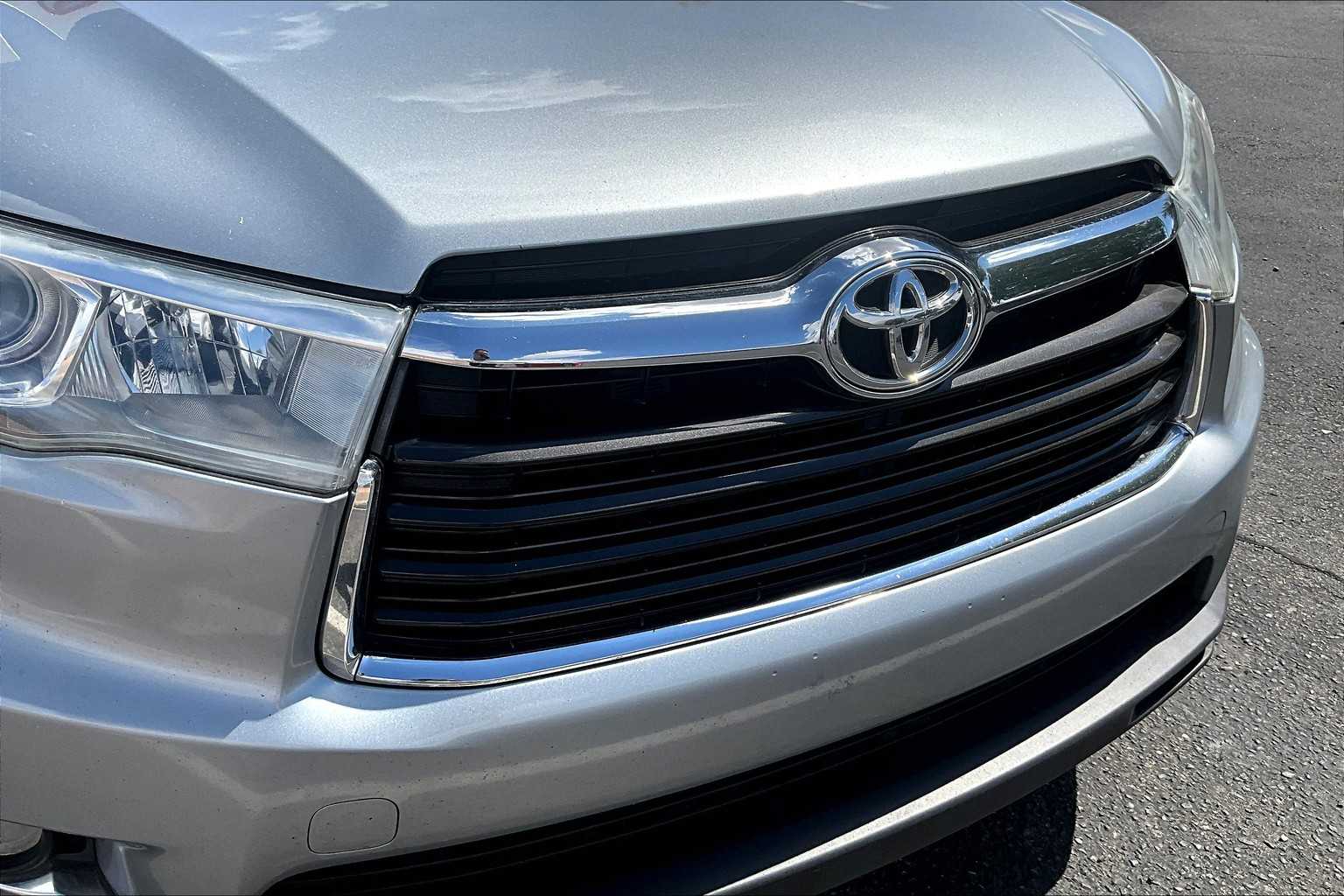 2015 Toyota Highlander Limited photo 29