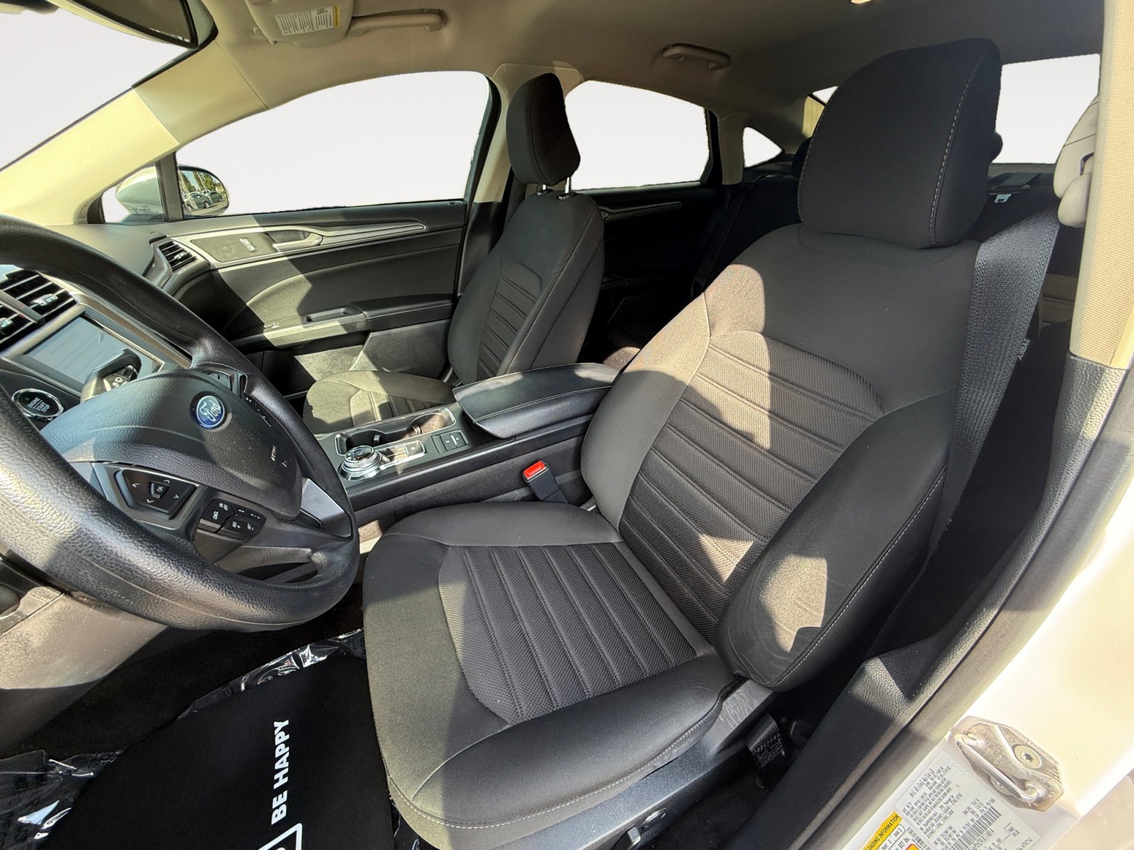 2020 Ford Fusion SE photo 10
