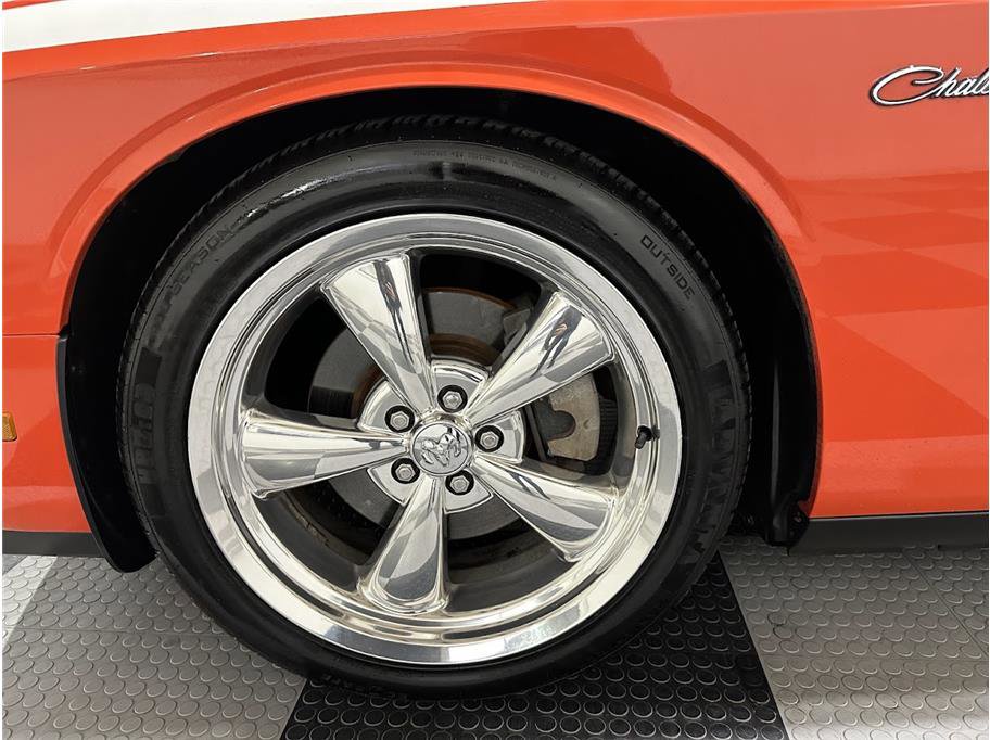 2010 Dodge Challenger R/T Classic photo 11