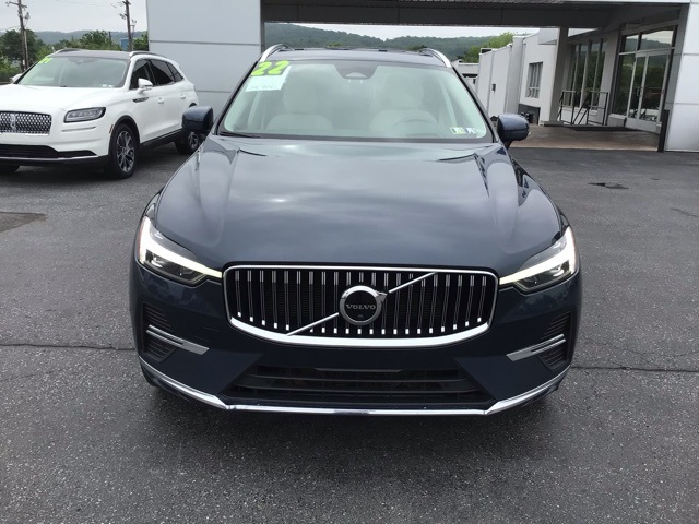 2022 Volvo XC60 Inscription photo 2