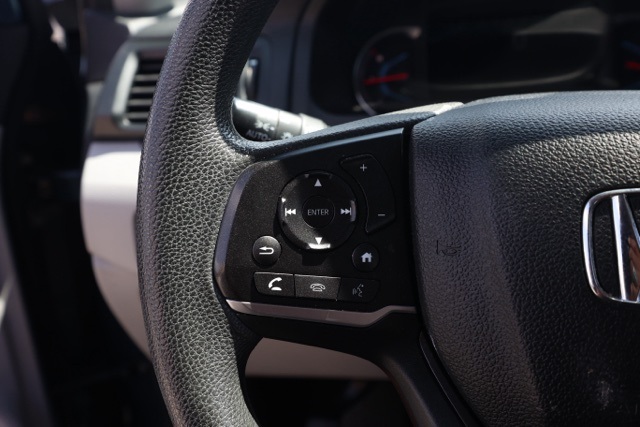 2020 Honda Pilot EX photo 24