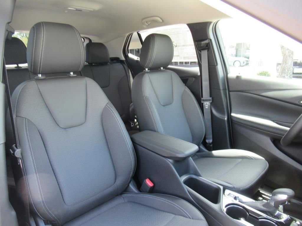 2026 Buick Encore GX Preferred photo 8