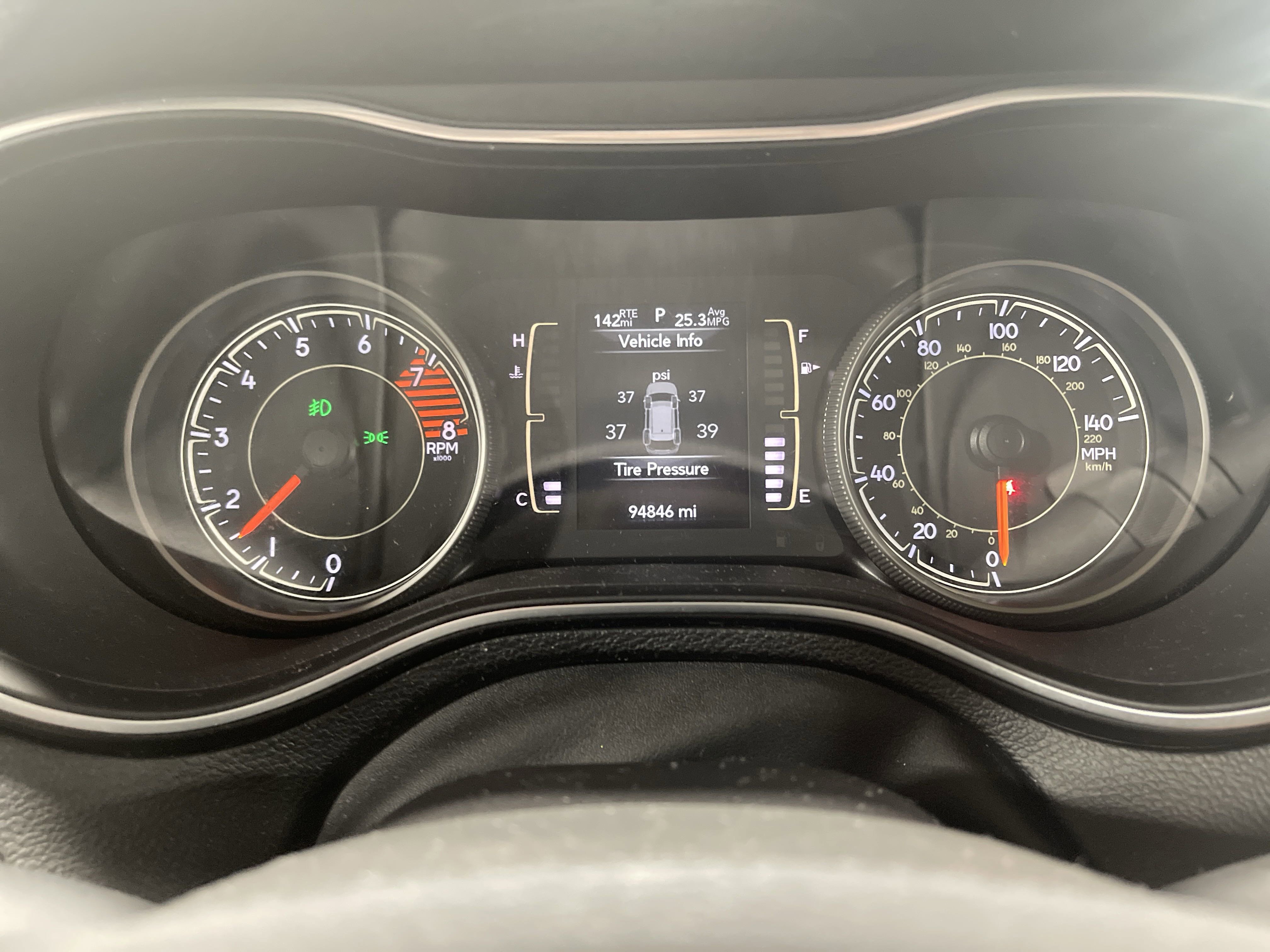 2021 Jeep Cherokee Latitude Lux photo 12