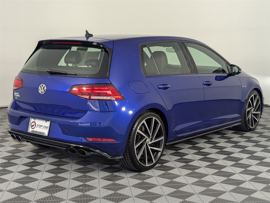 2018 Volkswagen Golf R 4Motion photo 5