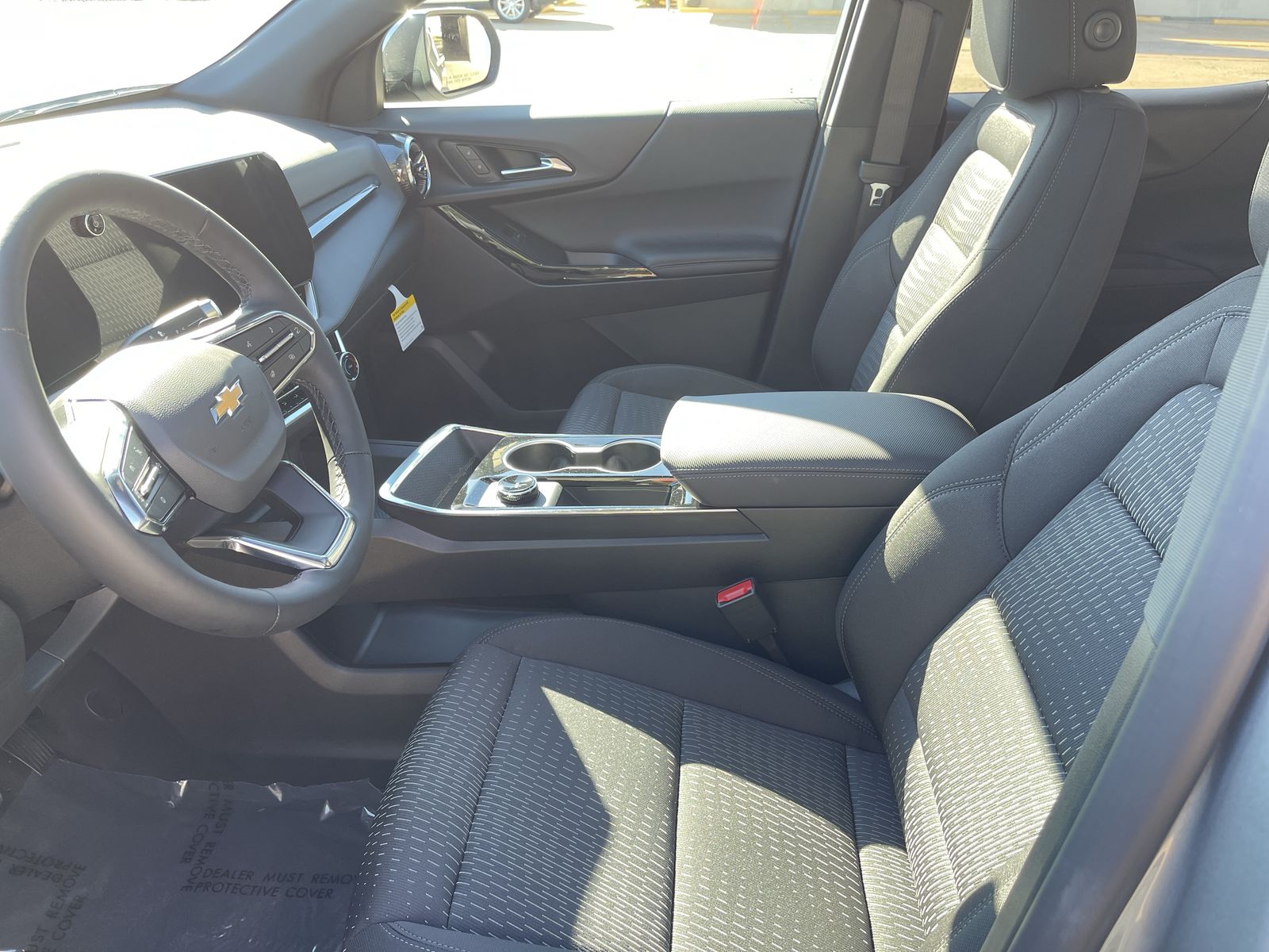 2026 Chevrolet Equinox LT photo 2