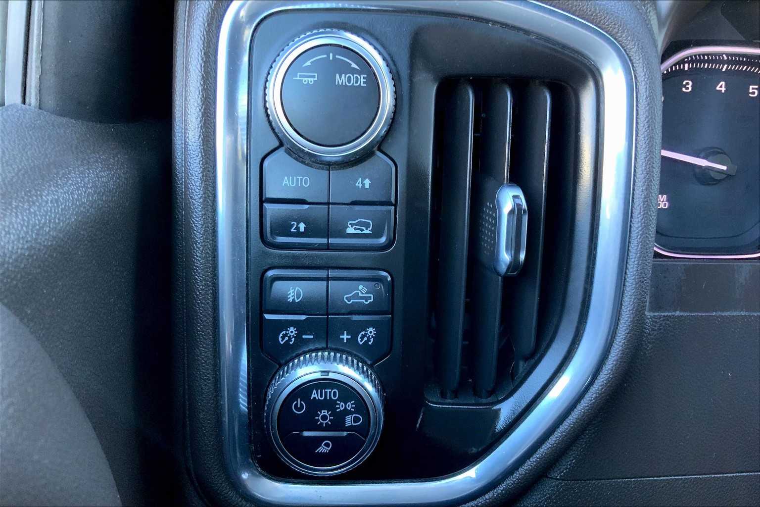 2021 Gmc Sierra 1500 SLT photo 32