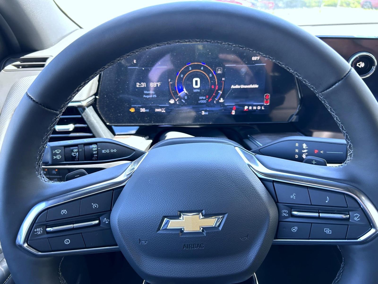 2025 Chevrolet Tahoe Premier photo 13