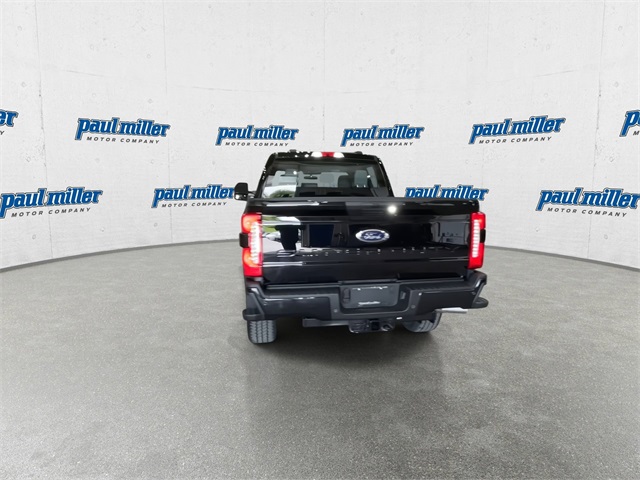 2025 Ford F-250 XL photo 9