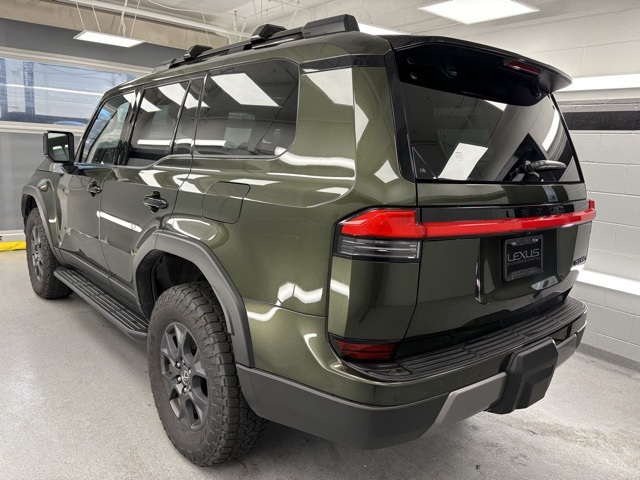 2024 Lexus GX 550 Overtrail photo 2
