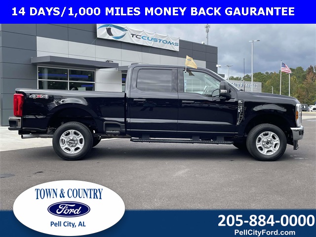 2025 Ford F-250 XLT photo 3