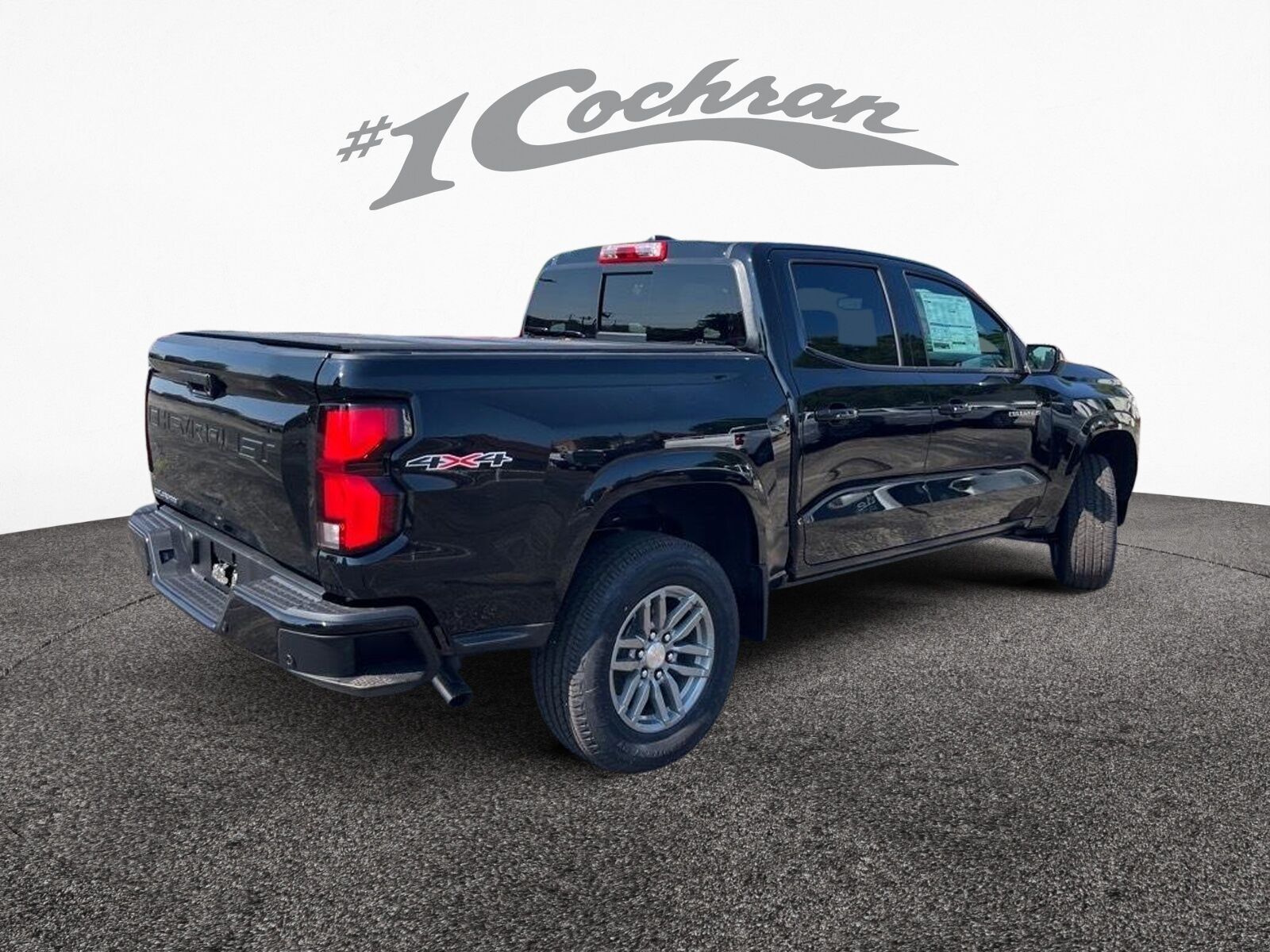 2025 Chevrolet Colorado Work Truck LT photo 3