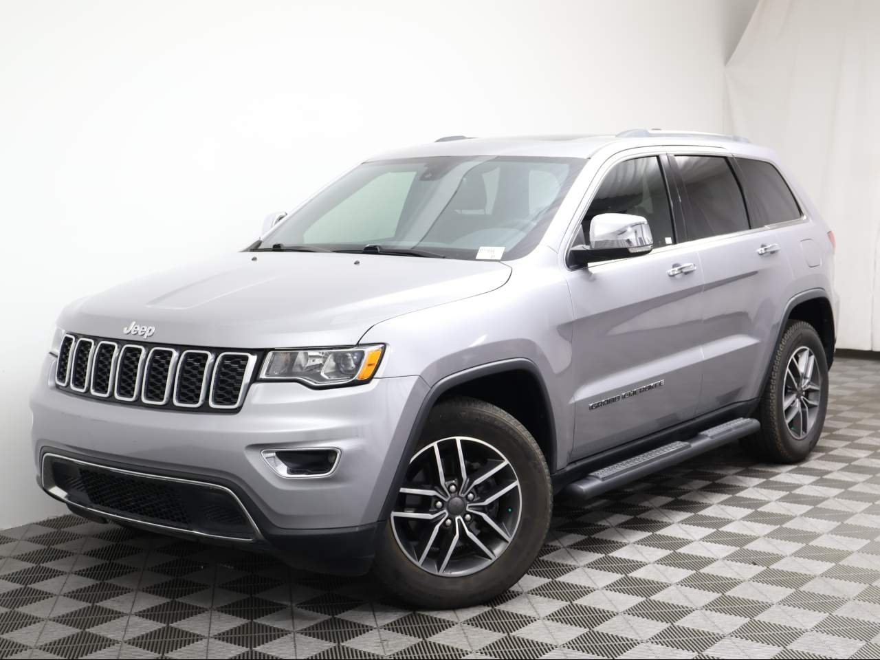 2020 Jeep Grand Cherokee Limited's photo