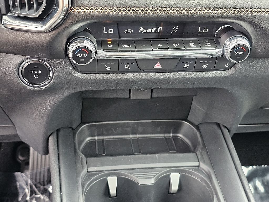 2025 Mazda CX-50 Premium Plus photo 28