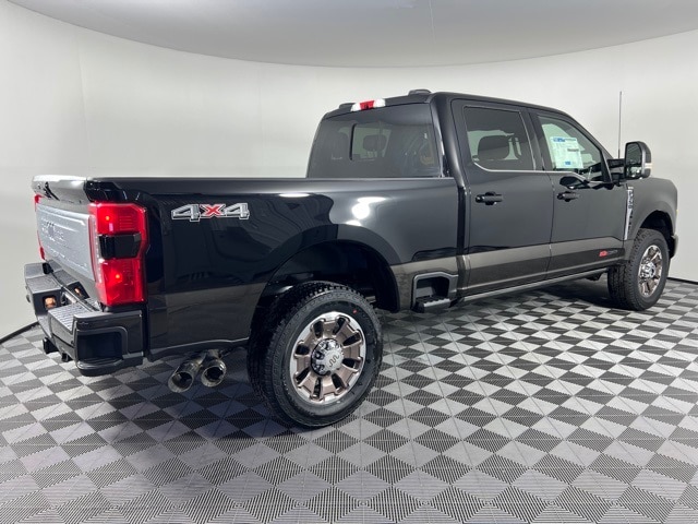 2025 Ford F-350 King Ranch photo 4
