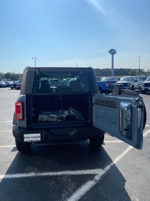 2025 Ford Bronco Base photo 9