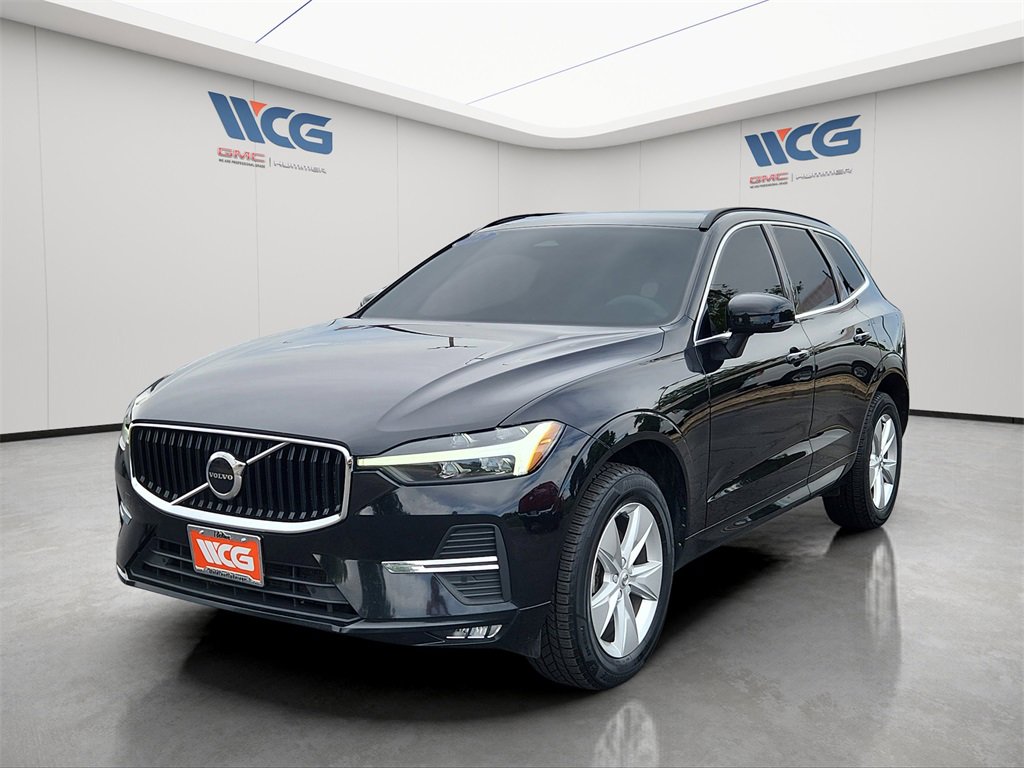 2022 Volvo XC60 Momentum photo 4