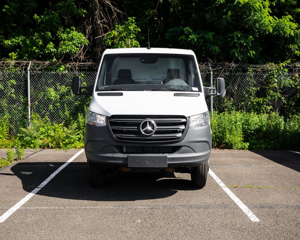2023 Mercedes-Benz Sprinter Cab Chassis Base