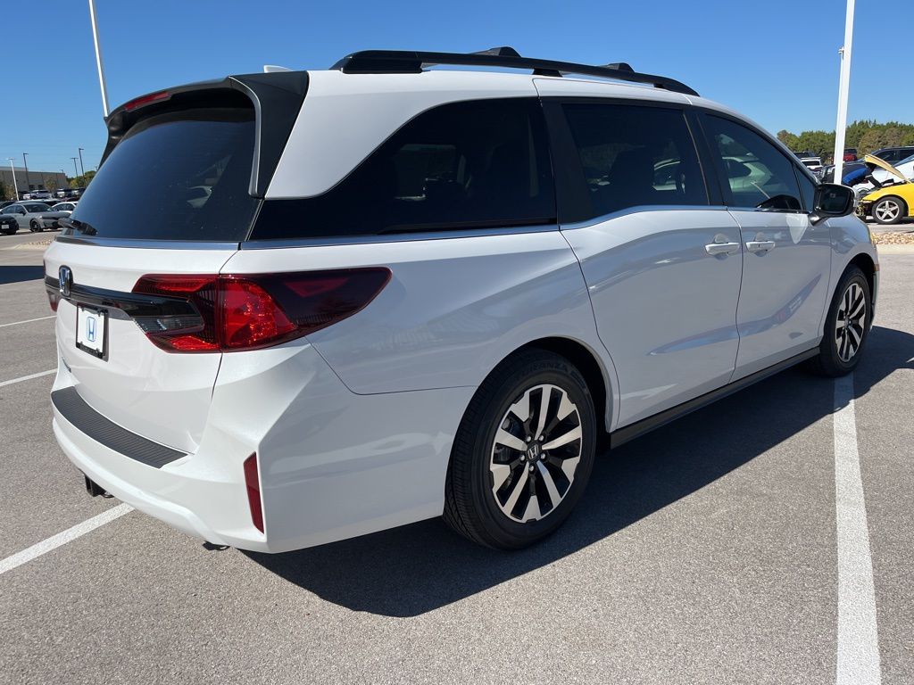 2026 Honda Odyssey EX-L photo 2