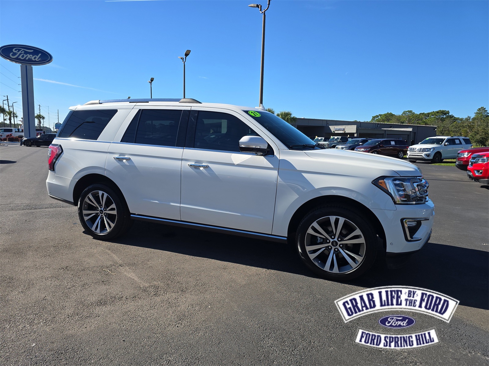 2021 Ford Expedition Limited's photo