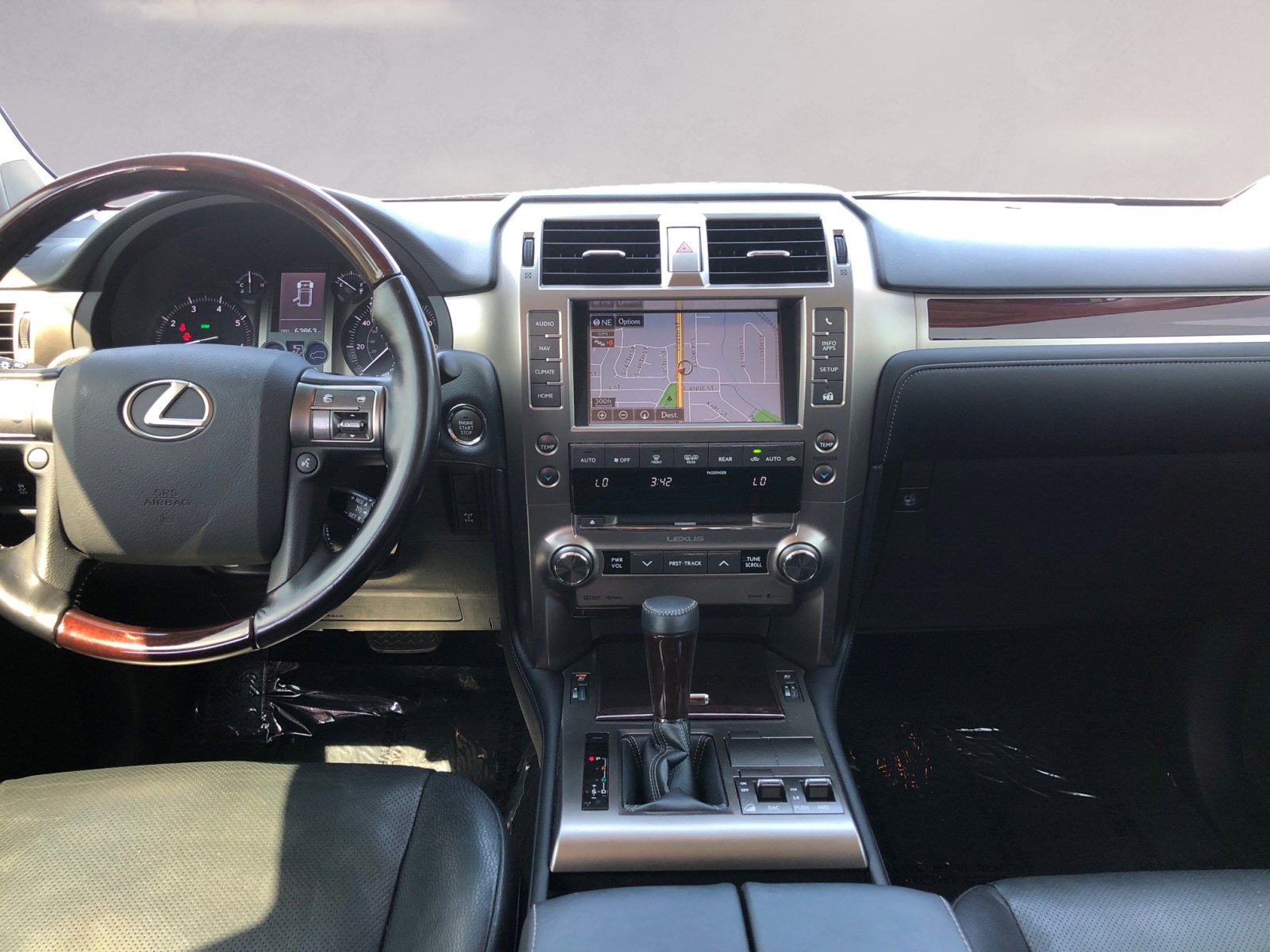 2017 Lexus GX 460 photo 10