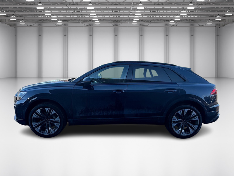 2025 Audi Q8 55 Premium Plus photo 2