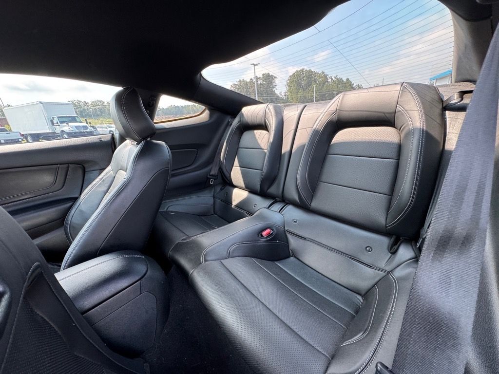 2022 Ford Mustang GT Premium photo 13